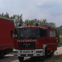 fahrzeugbranda6juni18_3.jpeg