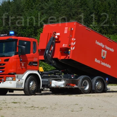 wlf124.jpg