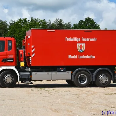 wlf110.jpg